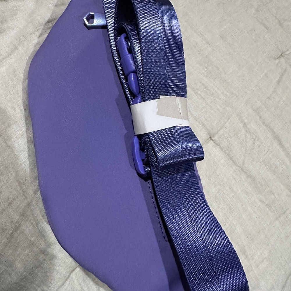 Periwinkle aim high woven neoprene belt Bag - Picture 10 of 12